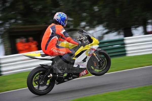 Motorcycle action photographs;cadwell;cadwell park photographs;event digital images;eventdigitalimages;motor racing louth lincolnshire;no limits trackday;peter wileman photography;trackday;trackday digital images;trackday photos