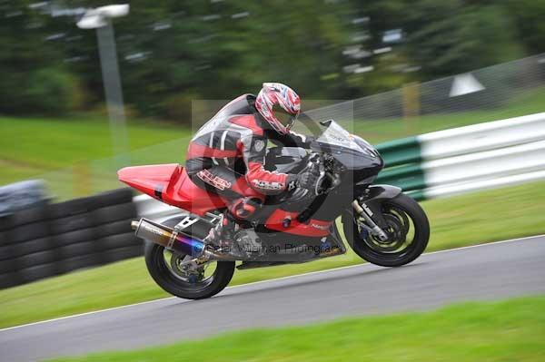 Motorcycle action photographs;cadwell;cadwell park photographs;event digital images;eventdigitalimages;motor racing louth lincolnshire;no limits trackday;peter wileman photography;trackday;trackday digital images;trackday photos