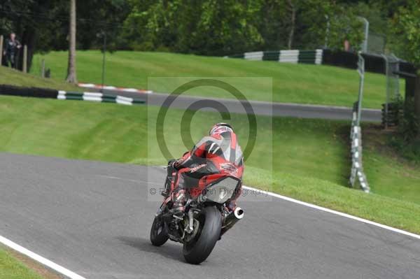 Motorcycle action photographs;cadwell;cadwell park photographs;event digital images;eventdigitalimages;motor racing louth lincolnshire;no limits trackday;peter wileman photography;trackday;trackday digital images;trackday photos