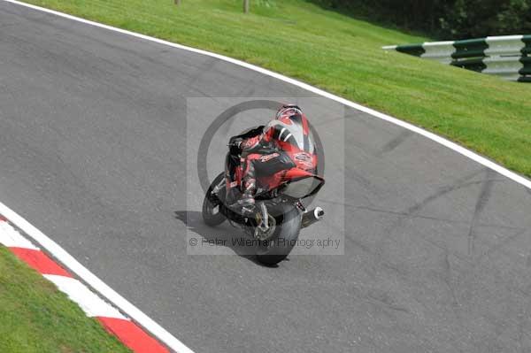 Motorcycle action photographs;cadwell;cadwell park photographs;event digital images;eventdigitalimages;motor racing louth lincolnshire;no limits trackday;peter wileman photography;trackday;trackday digital images;trackday photos