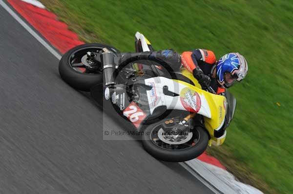 Motorcycle action photographs;cadwell;cadwell park photographs;event digital images;eventdigitalimages;motor racing louth lincolnshire;no limits trackday;peter wileman photography;trackday;trackday digital images;trackday photos