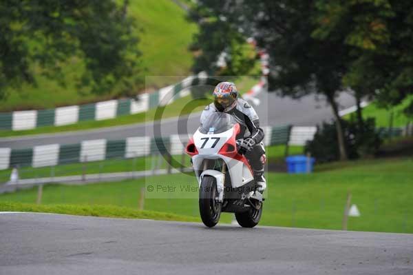 Motorcycle action photographs;cadwell;cadwell park photographs;event digital images;eventdigitalimages;motor racing louth lincolnshire;no limits trackday;peter wileman photography;trackday;trackday digital images;trackday photos