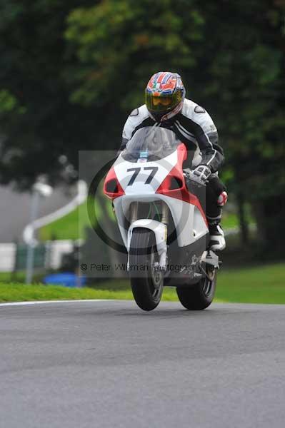 Motorcycle action photographs;cadwell;cadwell park photographs;event digital images;eventdigitalimages;motor racing louth lincolnshire;no limits trackday;peter wileman photography;trackday;trackday digital images;trackday photos