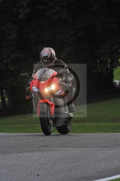 Motorcycle action photographs;cadwell;cadwell park photographs;event digital images;eventdigitalimages;motor racing louth lincolnshire;no limits trackday;peter wileman photography;trackday;trackday digital images;trackday photos