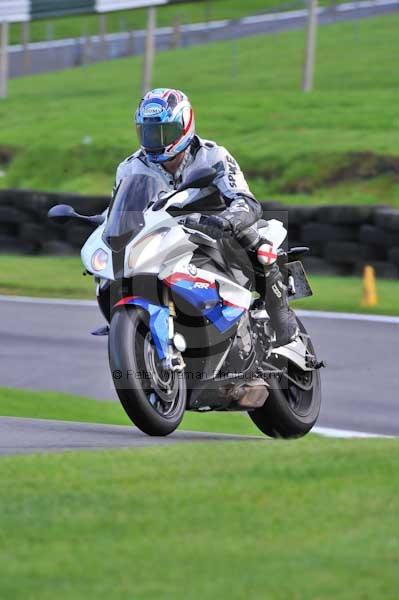 Motorcycle action photographs;cadwell;cadwell park photographs;event digital images;eventdigitalimages;motor racing louth lincolnshire;no limits trackday;peter wileman photography;trackday;trackday digital images;trackday photos