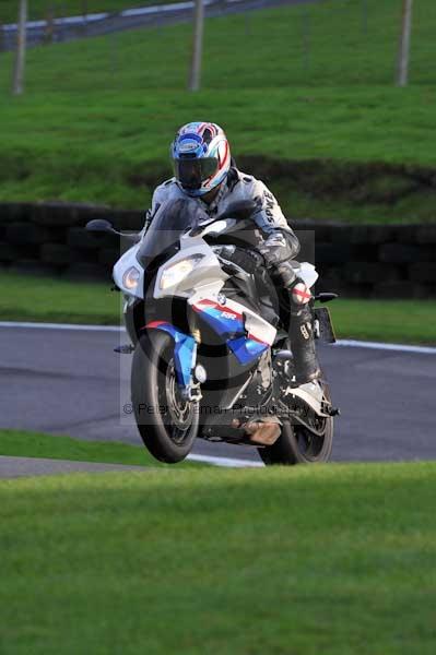 Motorcycle action photographs;cadwell;cadwell park photographs;event digital images;eventdigitalimages;motor racing louth lincolnshire;no limits trackday;peter wileman photography;trackday;trackday digital images;trackday photos