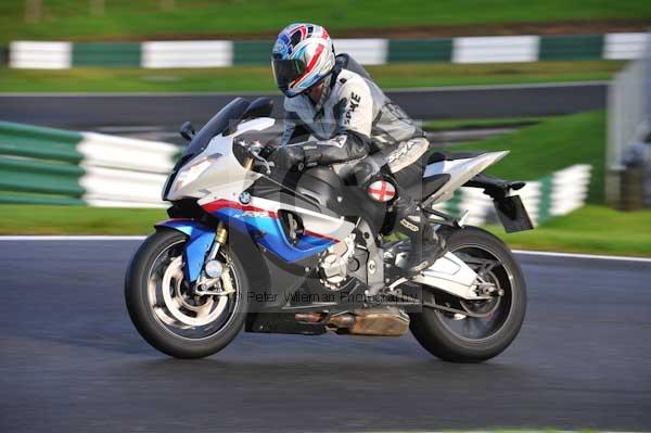 Motorcycle action photographs;cadwell;cadwell park photographs;event digital images;eventdigitalimages;motor racing louth lincolnshire;no limits trackday;peter wileman photography;trackday;trackday digital images;trackday photos