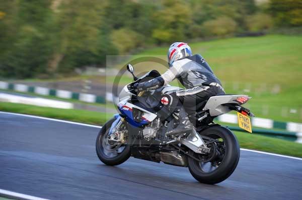 Motorcycle action photographs;cadwell;cadwell park photographs;event digital images;eventdigitalimages;motor racing louth lincolnshire;no limits trackday;peter wileman photography;trackday;trackday digital images;trackday photos