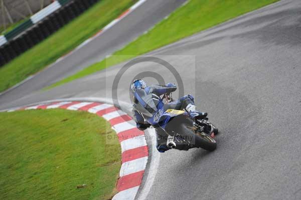 Motorcycle action photographs;cadwell;cadwell park photographs;event digital images;eventdigitalimages;motor racing louth lincolnshire;no limits trackday;peter wileman photography;trackday;trackday digital images;trackday photos