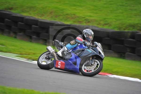 Motorcycle action photographs;cadwell;cadwell park photographs;event digital images;eventdigitalimages;motor racing louth lincolnshire;no limits trackday;peter wileman photography;trackday;trackday digital images;trackday photos