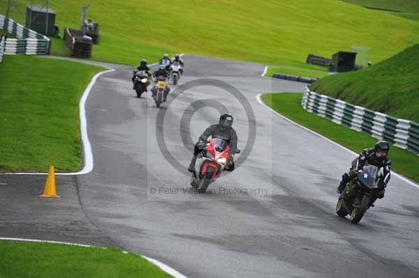 Motorcycle action photographs;cadwell;cadwell park photographs;event digital images;eventdigitalimages;motor racing louth lincolnshire;no limits trackday;peter wileman photography;trackday;trackday digital images;trackday photos