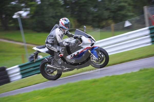 Motorcycle action photographs;cadwell;cadwell park photographs;event digital images;eventdigitalimages;motor racing louth lincolnshire;no limits trackday;peter wileman photography;trackday;trackday digital images;trackday photos