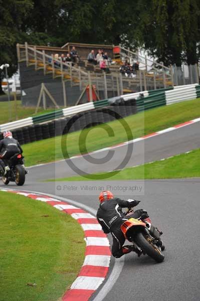 Motorcycle action photographs;cadwell;cadwell park photographs;event digital images;eventdigitalimages;motor racing louth lincolnshire;no limits trackday;peter wileman photography;trackday;trackday digital images;trackday photos