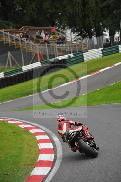 Motorcycle action photographs;cadwell;cadwell park photographs;event digital images;eventdigitalimages;motor racing louth lincolnshire;no limits trackday;peter wileman photography;trackday;trackday digital images;trackday photos