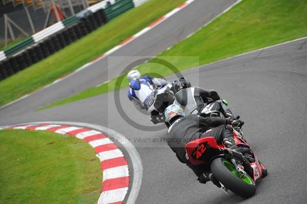 Motorcycle action photographs;cadwell;cadwell park photographs;event digital images;eventdigitalimages;motor racing louth lincolnshire;no limits trackday;peter wileman photography;trackday;trackday digital images;trackday photos