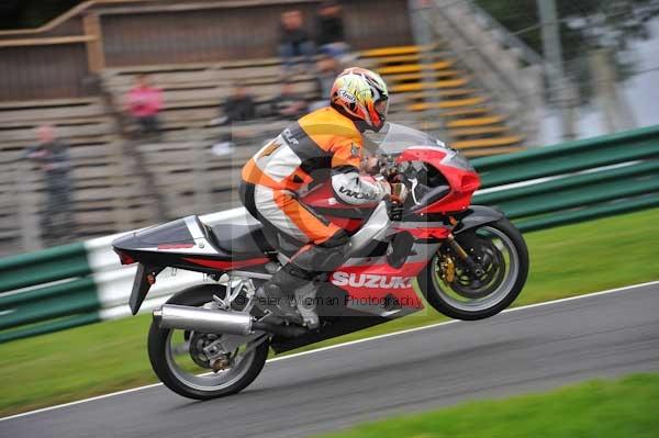 Motorcycle action photographs;cadwell;cadwell park photographs;event digital images;eventdigitalimages;motor racing louth lincolnshire;no limits trackday;peter wileman photography;trackday;trackday digital images;trackday photos