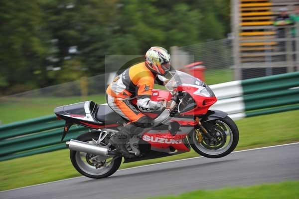 Motorcycle action photographs;cadwell;cadwell park photographs;event digital images;eventdigitalimages;motor racing louth lincolnshire;no limits trackday;peter wileman photography;trackday;trackday digital images;trackday photos