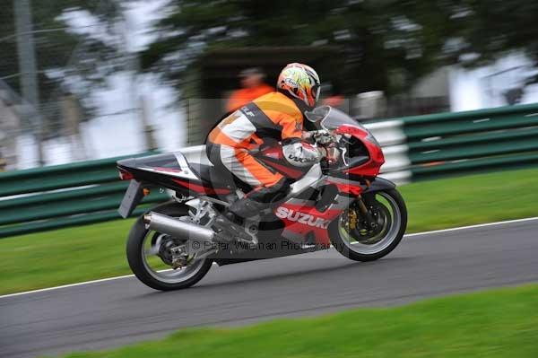 Motorcycle action photographs;cadwell;cadwell park photographs;event digital images;eventdigitalimages;motor racing louth lincolnshire;no limits trackday;peter wileman photography;trackday;trackday digital images;trackday photos