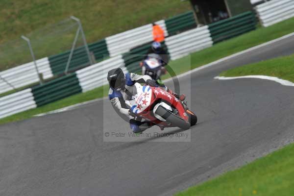 Motorcycle action photographs;cadwell;cadwell park photographs;event digital images;eventdigitalimages;motor racing louth lincolnshire;no limits trackday;peter wileman photography;trackday;trackday digital images;trackday photos