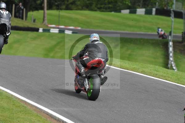 Motorcycle action photographs;cadwell;cadwell park photographs;event digital images;eventdigitalimages;motor racing louth lincolnshire;no limits trackday;peter wileman photography;trackday;trackday digital images;trackday photos