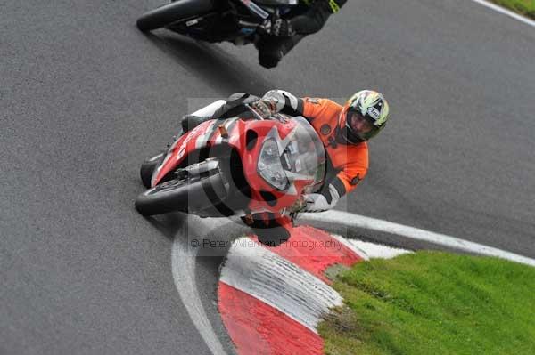 Motorcycle action photographs;cadwell;cadwell park photographs;event digital images;eventdigitalimages;motor racing louth lincolnshire;no limits trackday;peter wileman photography;trackday;trackday digital images;trackday photos