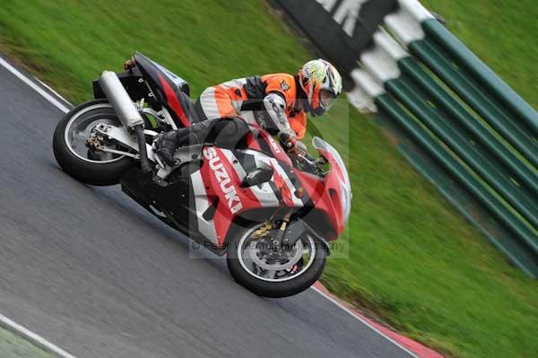 Motorcycle action photographs;cadwell;cadwell park photographs;event digital images;eventdigitalimages;motor racing louth lincolnshire;no limits trackday;peter wileman photography;trackday;trackday digital images;trackday photos