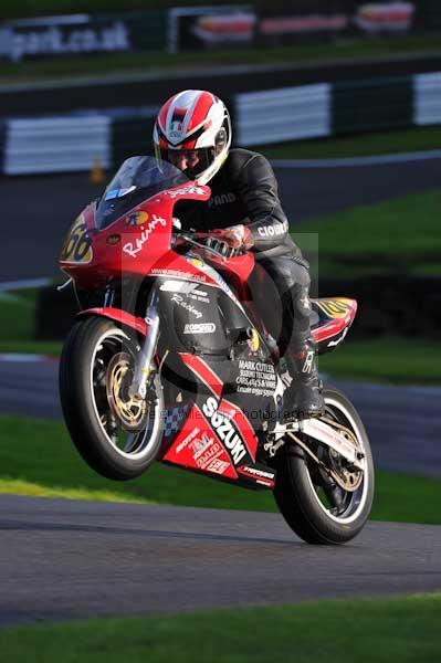 Motorcycle action photographs;cadwell;cadwell park photographs;event digital images;eventdigitalimages;motor racing louth lincolnshire;no limits trackday;peter wileman photography;trackday;trackday digital images;trackday photos