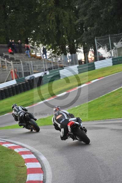 Motorcycle action photographs;cadwell;cadwell park photographs;event digital images;eventdigitalimages;motor racing louth lincolnshire;no limits trackday;peter wileman photography;trackday;trackday digital images;trackday photos