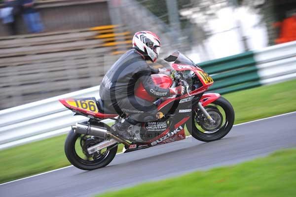 Motorcycle action photographs;cadwell;cadwell park photographs;event digital images;eventdigitalimages;motor racing louth lincolnshire;no limits trackday;peter wileman photography;trackday;trackday digital images;trackday photos