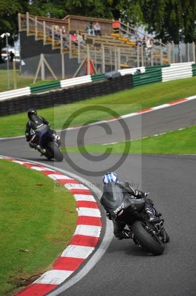 Motorcycle action photographs;cadwell;cadwell park photographs;event digital images;eventdigitalimages;motor racing louth lincolnshire;no limits trackday;peter wileman photography;trackday;trackday digital images;trackday photos