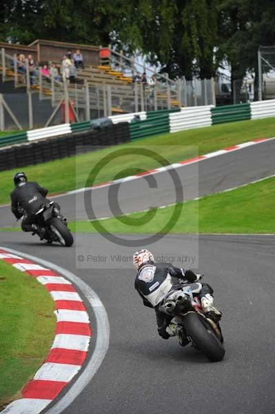 Motorcycle action photographs;cadwell;cadwell park photographs;event digital images;eventdigitalimages;motor racing louth lincolnshire;no limits trackday;peter wileman photography;trackday;trackday digital images;trackday photos