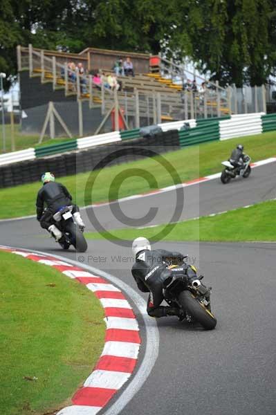 Motorcycle action photographs;cadwell;cadwell park photographs;event digital images;eventdigitalimages;motor racing louth lincolnshire;no limits trackday;peter wileman photography;trackday;trackday digital images;trackday photos