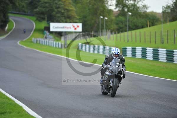 Motorcycle action photographs;cadwell;cadwell park photographs;event digital images;eventdigitalimages;motor racing louth lincolnshire;no limits trackday;peter wileman photography;trackday;trackday digital images;trackday photos