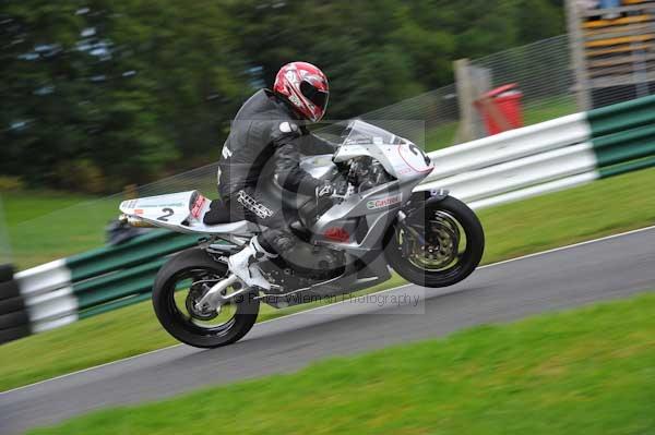 Motorcycle action photographs;cadwell;cadwell park photographs;event digital images;eventdigitalimages;motor racing louth lincolnshire;no limits trackday;peter wileman photography;trackday;trackday digital images;trackday photos