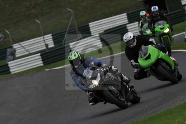 Motorcycle action photographs;cadwell;cadwell park photographs;event digital images;eventdigitalimages;motor racing louth lincolnshire;no limits trackday;peter wileman photography;trackday;trackday digital images;trackday photos