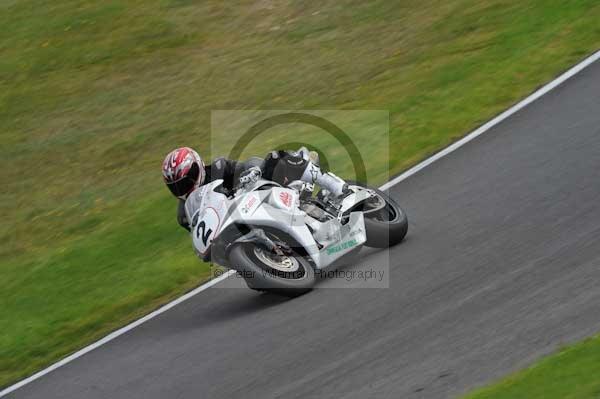 Motorcycle action photographs;cadwell;cadwell park photographs;event digital images;eventdigitalimages;motor racing louth lincolnshire;no limits trackday;peter wileman photography;trackday;trackday digital images;trackday photos