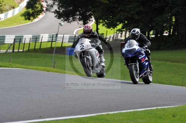 Motorcycle action photographs;cadwell;cadwell park photographs;event digital images;eventdigitalimages;motor racing louth lincolnshire;no limits trackday;peter wileman photography;trackday;trackday digital images;trackday photos