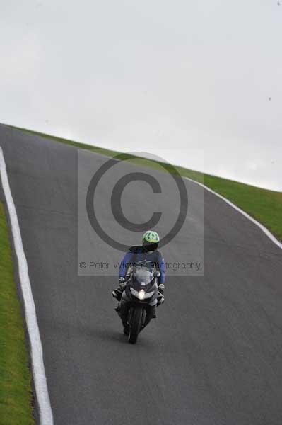 Motorcycle action photographs;cadwell;cadwell park photographs;event digital images;eventdigitalimages;motor racing louth lincolnshire;no limits trackday;peter wileman photography;trackday;trackday digital images;trackday photos