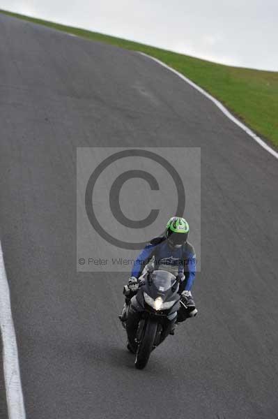 Motorcycle action photographs;cadwell;cadwell park photographs;event digital images;eventdigitalimages;motor racing louth lincolnshire;no limits trackday;peter wileman photography;trackday;trackday digital images;trackday photos