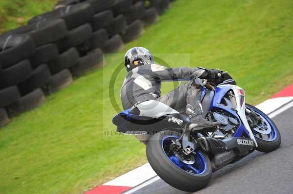 Motorcycle action photographs;cadwell;cadwell park photographs;event digital images;eventdigitalimages;motor racing louth lincolnshire;no limits trackday;peter wileman photography;trackday;trackday digital images;trackday photos