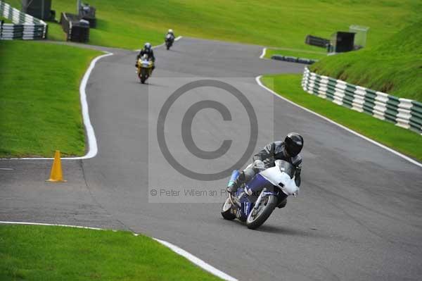 Motorcycle action photographs;cadwell;cadwell park photographs;event digital images;eventdigitalimages;motor racing louth lincolnshire;no limits trackday;peter wileman photography;trackday;trackday digital images;trackday photos