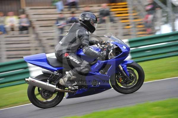 Motorcycle action photographs;cadwell;cadwell park photographs;event digital images;eventdigitalimages;motor racing louth lincolnshire;no limits trackday;peter wileman photography;trackday;trackday digital images;trackday photos