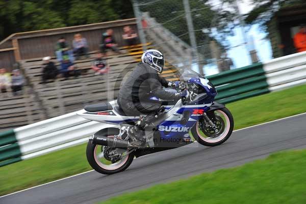 Motorcycle action photographs;cadwell;cadwell park photographs;event digital images;eventdigitalimages;motor racing louth lincolnshire;no limits trackday;peter wileman photography;trackday;trackday digital images;trackday photos