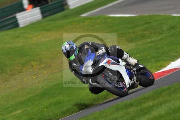 Motorcycle action photographs;cadwell;cadwell park photographs;event digital images;eventdigitalimages;motor racing louth lincolnshire;no limits trackday;peter wileman photography;trackday;trackday digital images;trackday photos