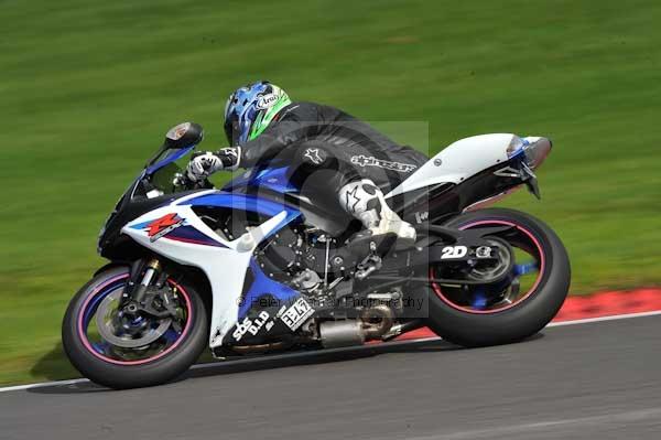 Motorcycle action photographs;cadwell;cadwell park photographs;event digital images;eventdigitalimages;motor racing louth lincolnshire;no limits trackday;peter wileman photography;trackday;trackday digital images;trackday photos