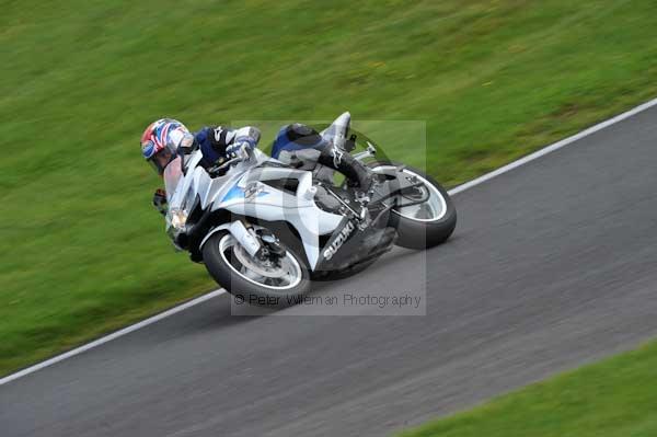 Motorcycle action photographs;cadwell;cadwell park photographs;event digital images;eventdigitalimages;motor racing louth lincolnshire;no limits trackday;peter wileman photography;trackday;trackday digital images;trackday photos