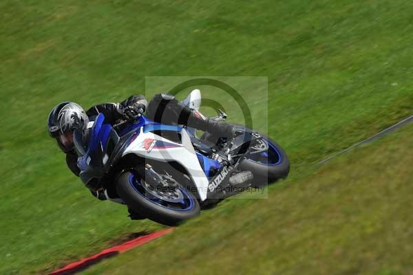 Motorcycle action photographs;cadwell;cadwell park photographs;event digital images;eventdigitalimages;motor racing louth lincolnshire;no limits trackday;peter wileman photography;trackday;trackday digital images;trackday photos