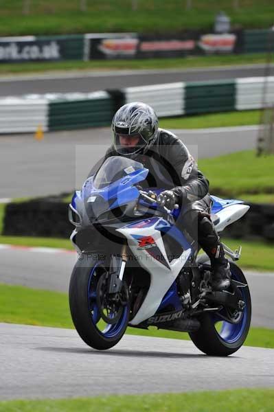 Motorcycle action photographs;cadwell;cadwell park photographs;event digital images;eventdigitalimages;motor racing louth lincolnshire;no limits trackday;peter wileman photography;trackday;trackday digital images;trackday photos