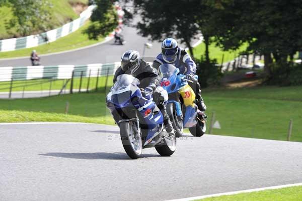 Motorcycle action photographs;cadwell;cadwell park photographs;event digital images;eventdigitalimages;motor racing louth lincolnshire;no limits trackday;peter wileman photography;trackday;trackday digital images;trackday photos