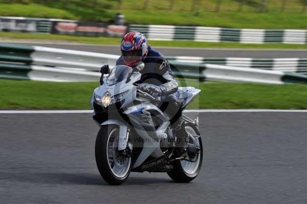 Motorcycle action photographs;cadwell;cadwell park photographs;event digital images;eventdigitalimages;motor racing louth lincolnshire;no limits trackday;peter wileman photography;trackday;trackday digital images;trackday photos